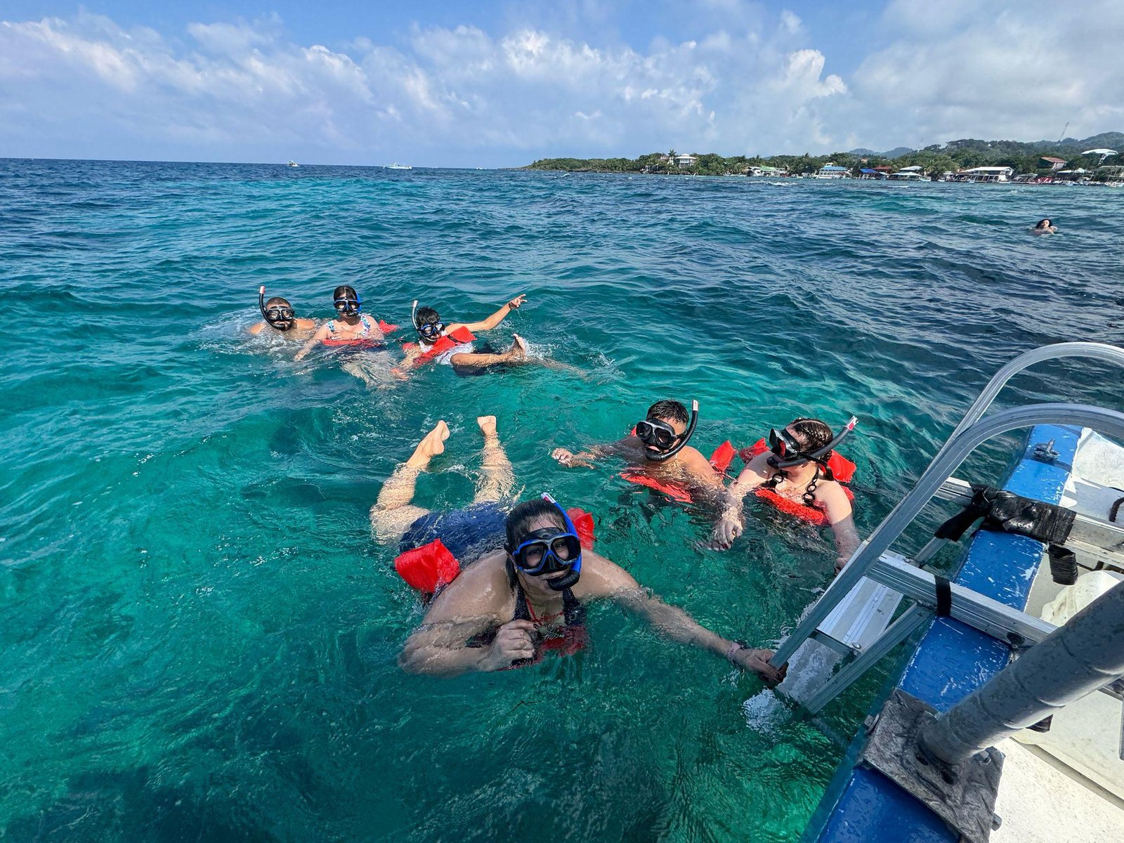 Island Tour + Snorkeling